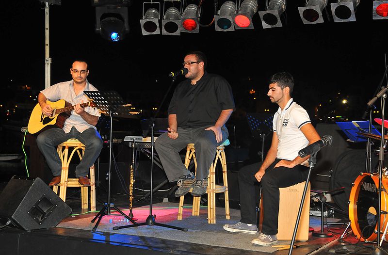 File:Justin Galea Trio Kuncert Wied il-Ghajn 4Sett2011.jpg